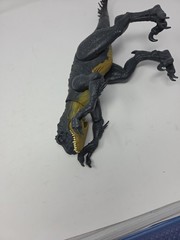 Mattel Jurassic World Slash N Battle Scorpios Rex Dino Escape Figure