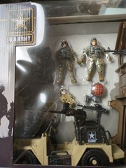 Factory Sealed Army Observation Tower Military Playset with Jeep action Figures