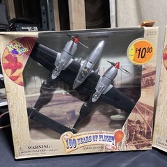 P-38 Lightning/B17/DOUGLAS DC-7 N324AA 100 YEARS OF FLIGHT KIDZ FUN LOT OF 4
