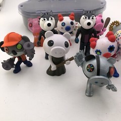 LOT OF PIGGY Roblox Collectible Figure Series 1 LOOSE & Case