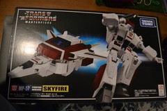 (2023) Takara/Tomy: Transformers Masterpiece MP-57 Skyfire Jetfire – Complete