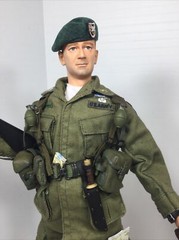 1/6 DRAGON JOHN WAYNE COL. MIKE KIRBY GREEN BERETS VIETNAM MOVIE M-16 COLT 1911