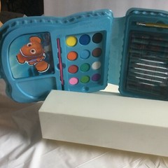 disney finding dory art set. for children,preowned age 3,water colors