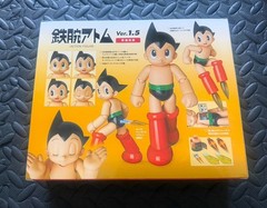 Medicom Toy MAFEX 145 Astro Boy Atom Ver. 1.5 Action Figure – No.145 Japan