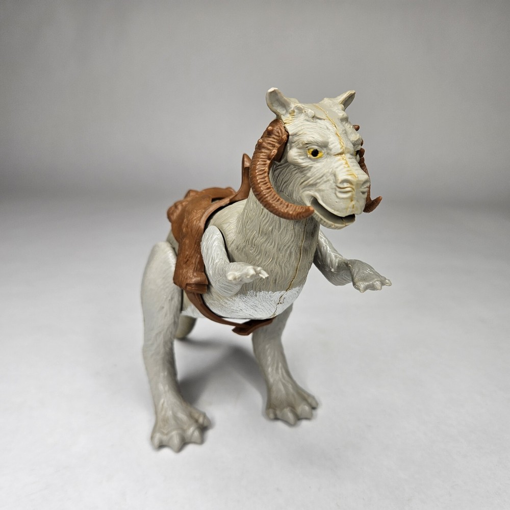 Kenner Star Wars 1979 ESB Tauntaun With Original Saddle Closed Belly