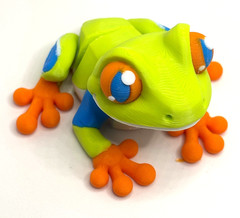 Set of Two 3D Printed Articulated Frogs – Flexible Frog Figures, Two Different S