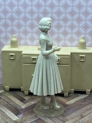 1:24 1950 Dollhouse Elegant Hostess Inspired by Marx