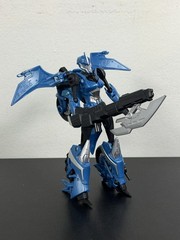 Transformers Prime Robots in Disguise Deluxe Arcee Autobot Action Figure Hasbro