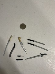 A Lot Of 8 Swords And Knives For 6 Inch Action. Figure