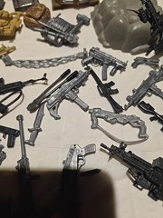 Combat Fighter Action Figure Weapons & Backpacks Various Scales ~ 100 Pieces