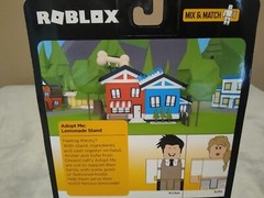 SEALED ROBLOX Celebrity Collection ADOPT ME: LEMONADE STAND w Virtual Item Code