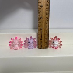 Tu Shan Jiu Wei Hu 9 Nine-Tailed Fox Lot of 6 Six Mini Figures Foxes Pink Purple