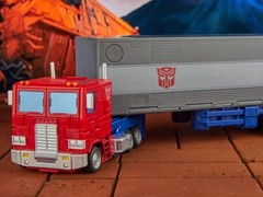 Transformers Generations Studio Series 86 #31 Commander Optimus Prime Figure US