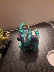 Street Sharks 2 Extreme Dinosaurs 1996 + 1 Street Shark Stegz Slash Bullzeye