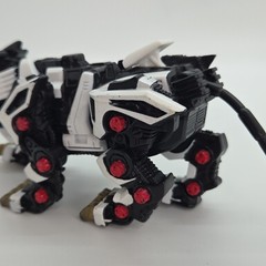 Tomy Zoids White Liger Zero Robot Figure 2002 Hasbro Incomplete