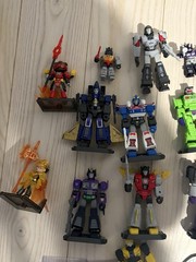 BLOKEES TRANSFORMERSGALAXY/DEFENDER LOT/HEROSPIRE WARRIOR LOT WITH CARDS