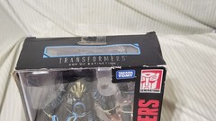 Hasbro Transformers Studio Series 45 Autobot Drift Deluxe w/ Sword *New/SEALED