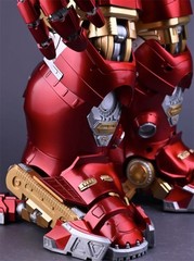 18″ Iron Man Hulkbuster Marvel Avengers MK-44 Deluxe LED Action Figure Model Kit