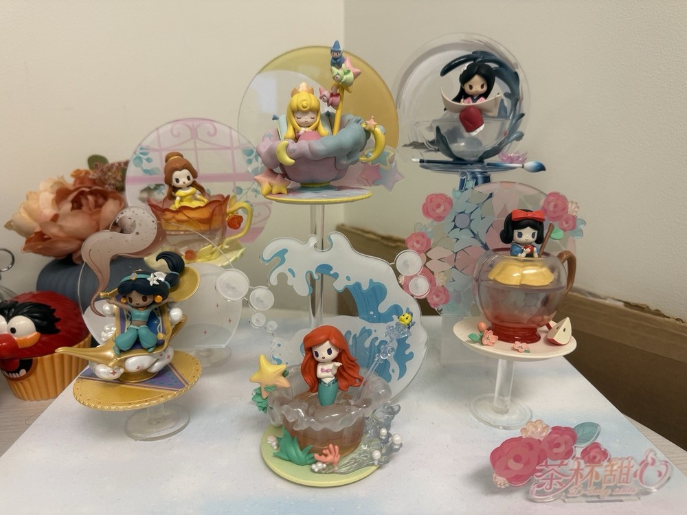 52Toys Disney Princess D-Baby Teacup Sweetheart Series Complete Set and Display