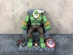 1:12 Scale Marvel Maestro Throne Hulk