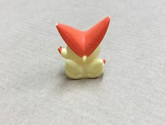 B.2011 Pokemon Finger Puppet Victini Figure Gotta Catch Them All Nintendo Bandai