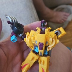 Yellow Purple Robot Action Figure w/ Detachable Arm Accessory, Gray Blue Black
