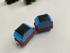 Thomas & Friends Die Cast & Plastic & Wood Magnetic Trains & Cars Lot Of 22
