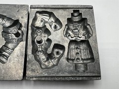 1993 TOYMAX METAL MONSTER MOLDS “ROBOT?”