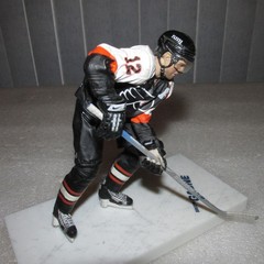 McFarlane 2007 Simon Gagne Philadelphia Flyers NHL series 16 variant (open)