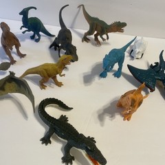 Assorted Bundle Lot Set Of 11 Dinosaur Action Figures Toys