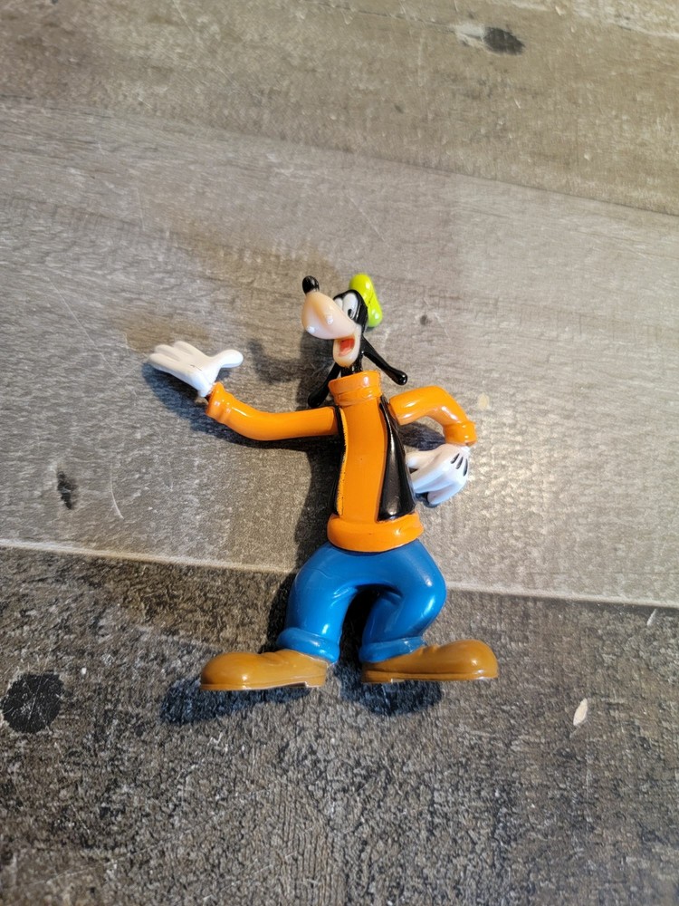 Disney Indonesia goofy toy figure