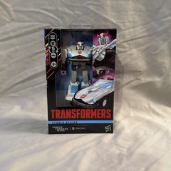 Transformers Studio Series Prowl MTMTE Collection Deluxe Class Action Figure NIB