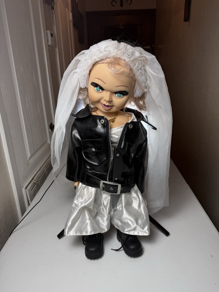 Sold out Vintage HUGE 26-in TIFFANY DOLL Plush W/Clothes BRIDE OF CHUCKY