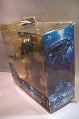ALIEN VS PREDATOR: ALIEN QUEEN W/ BASE PLAY SETS DELUXE ACTION FIGURE AVP NEW