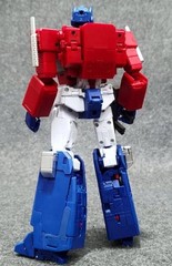 MP-44 Optimus Prime (Improved Backpack Version) 🇺🇸 Masterpiece Scale Prime