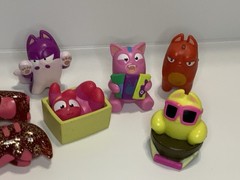 Lost Kitties Collectible Toy Figures Lot Of 7 Cat Figures