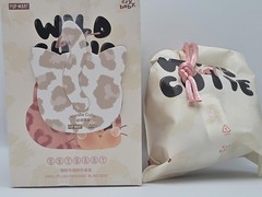 Pop Mart – Wild But Cutie Crybaby Camo Cutie-New With Box, Bag, Card