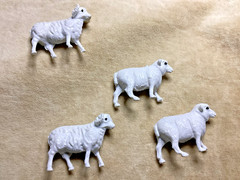 Lot Of 4 White Plastic Sheep For Farm Train Nativity Displays Or Crafting