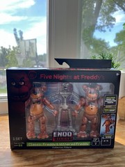 Five Nights At Freddy’s ENDO Series Classic Freddy & Withered Freddy