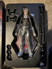 Hot Toys Avengers Endgame Black Widow Collectible Figure 1:6 Scale MMS533
