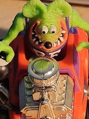 Ed Roth 1990 Kenner Rat Fink vehicle