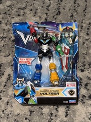 Voltron Legendary Defender Sword Attack Voltron Action Figure 2017 Playmates NEW