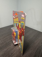 Hasbro Kenner Marvel Legends Iron Man Retro 3.75-Inch Action Figure Sealed