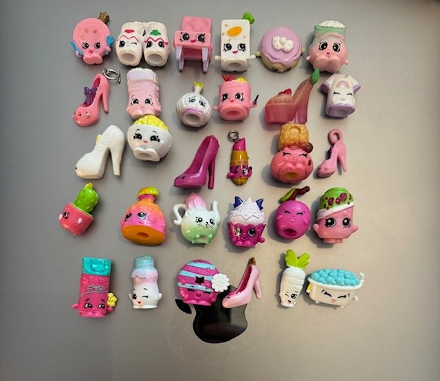 Shopkins Exclusive, Ultra Rare, Rare Pink and White Mixed Lot-30