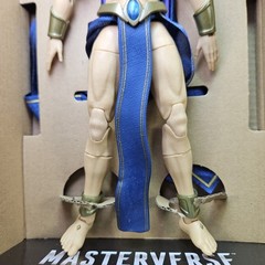 Mattel Masters Of The Universe Revelation Dark-Lyn 2022 Netflix 7″ Figure Open