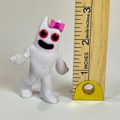 Garten of Banban Banbaleena Mini Action Figure Series 1 White Monster Pink Bow