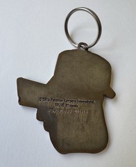 2016 Pokémon Pikachu Ash Ketchum Hat Metal Keychain Key Ring Official Nintendo.