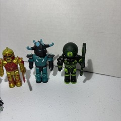 R0BL0X Toys Lot Of 5 Champions Collection Figures Only No Codes Playset
