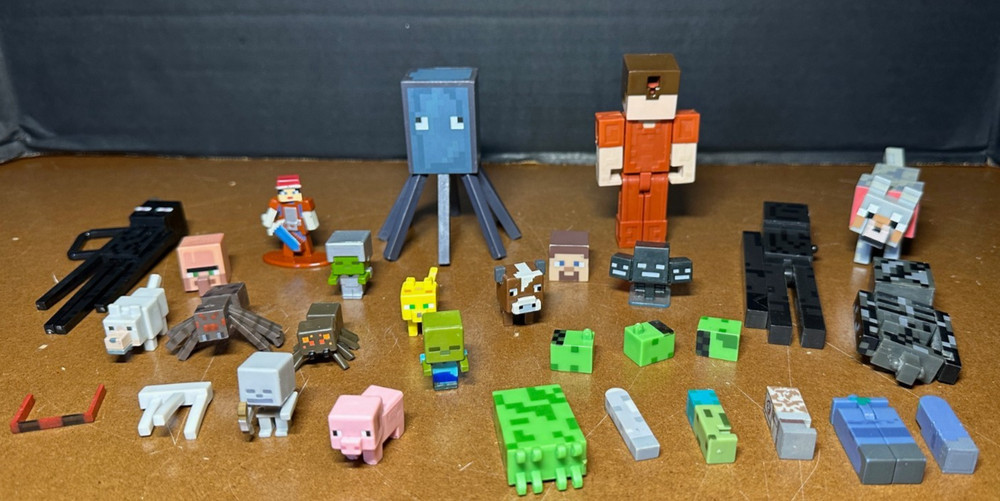 Lot of Minecraft parts some full Figures mini figures 1 key chain 1 Diecast