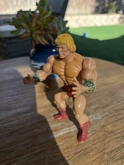 Vintage 1981-1982 Mattel Masters of the Universe He-Man action figure